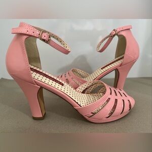 B.A.I.T Elegant Pink Glossy Women's Heels Size 8.5